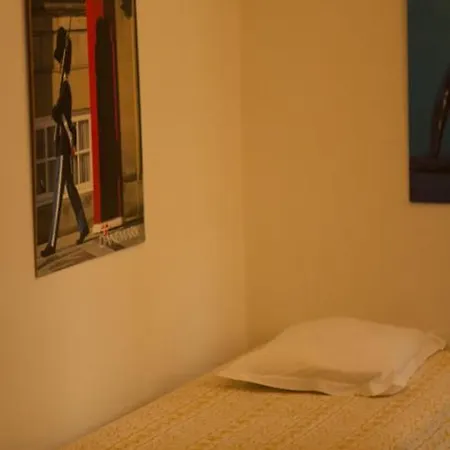 Abbaye Royale Hotel *