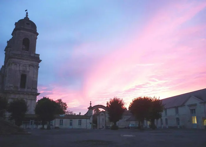 Hotel Abbaye Royale Saint-Jean-dʼAngély